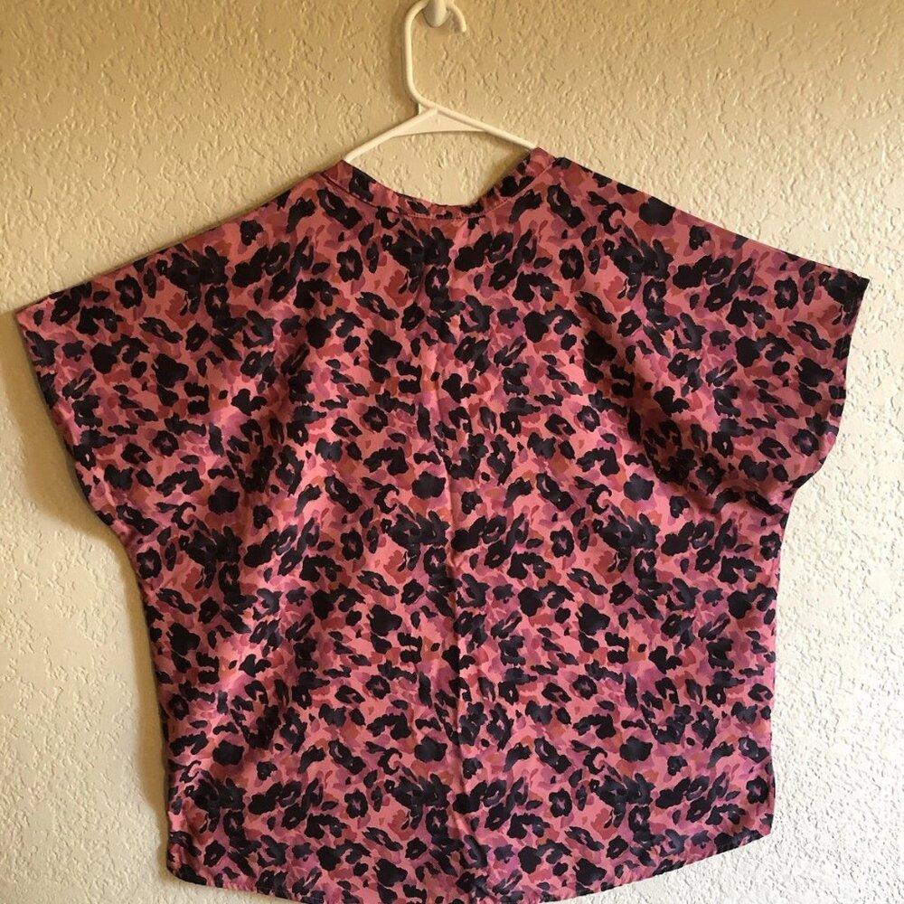 Wonder Wink Womens Amala Animal Print Round Neck Cap Sleeve Scrub Top Size XL